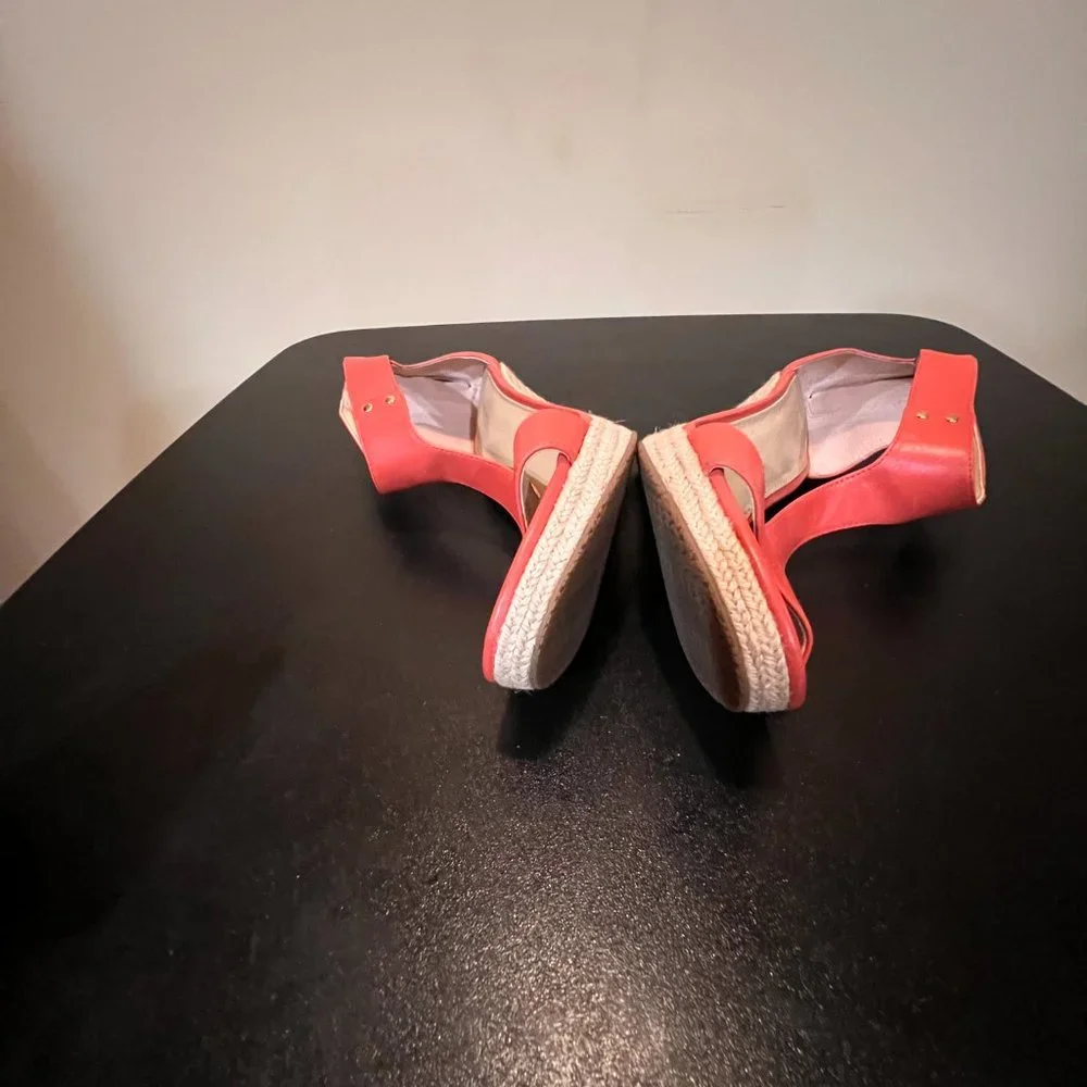 Michael Kors size 7.5 coral wedge espadrilles NWOT